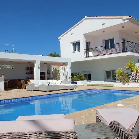 Villa Mimosa *