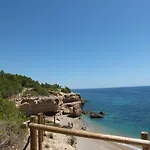 Mimosa Villa *